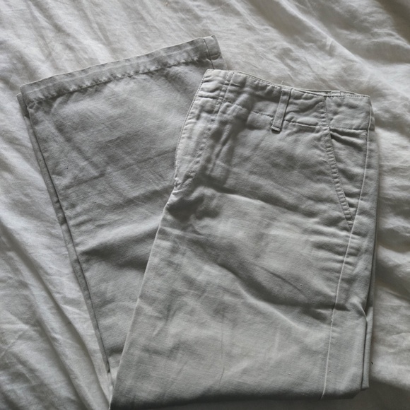 Gap Wide Leg Light Grey Capri Pants - Size 6 - Picture 3 of 7